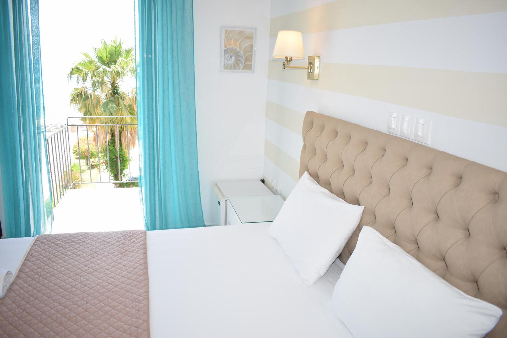 Mirto Beach Hotel & Restaurant Paralia Vrachou Habitación foto