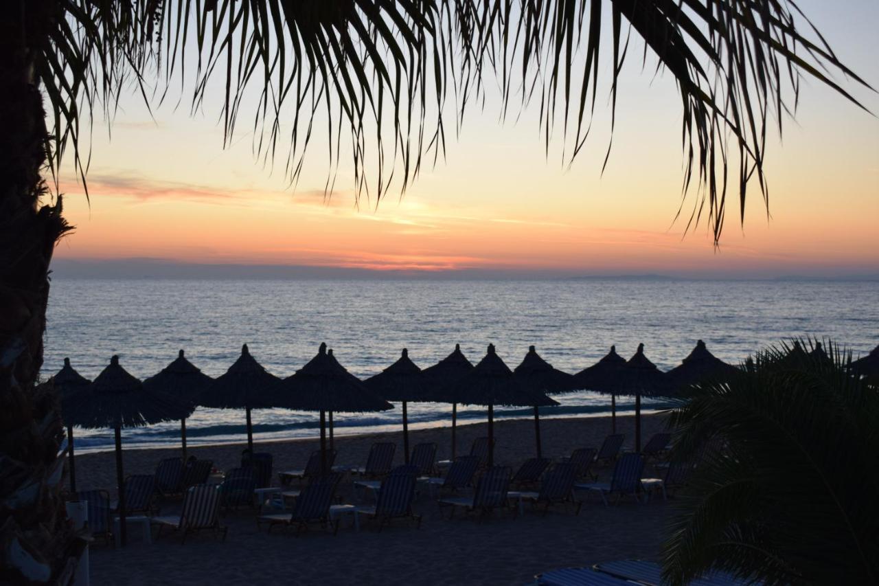 Mirto Beach Hotel & Restaurant Paralia Vrachou Exterior foto